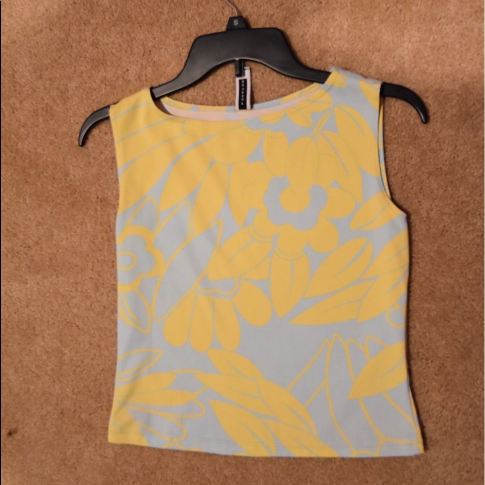 Floral top